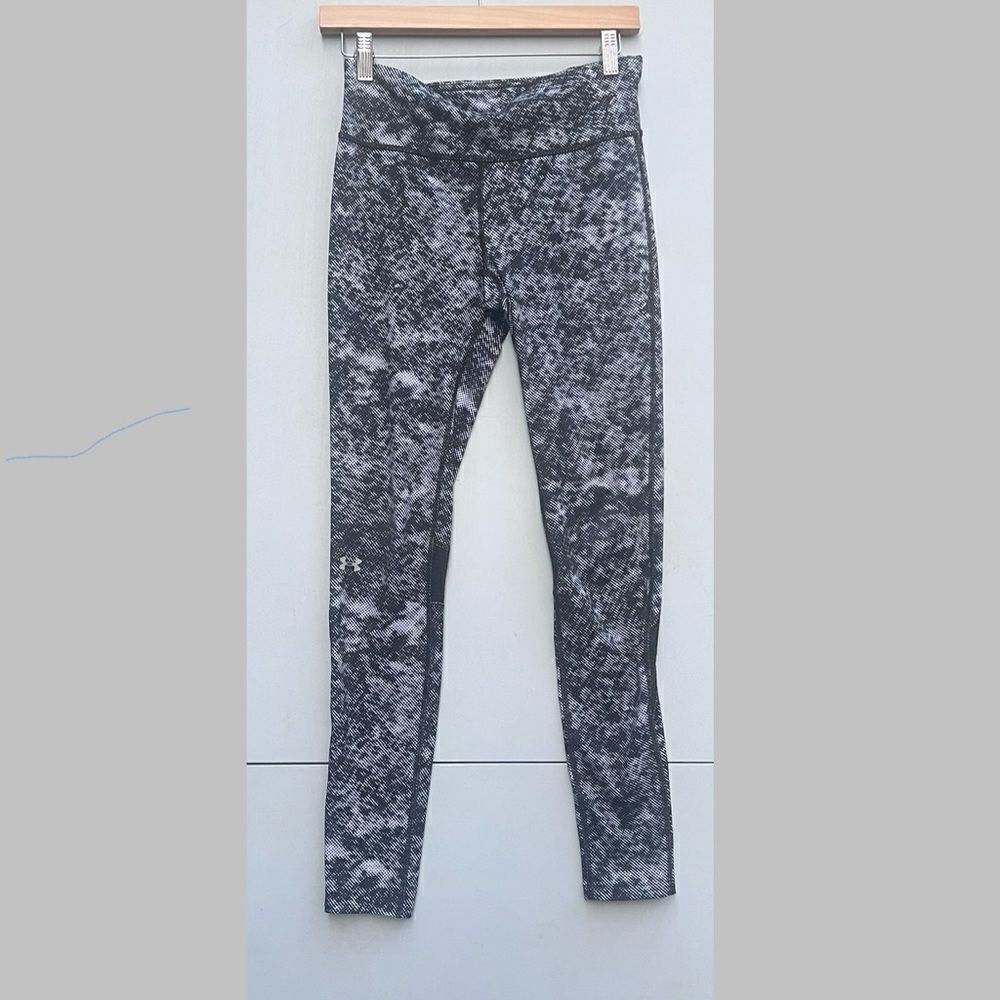 Under Armour Women's Size Medium Black Sea wheeze Gear Mesh Leggings